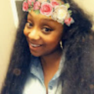 Meet your Posher, Monique